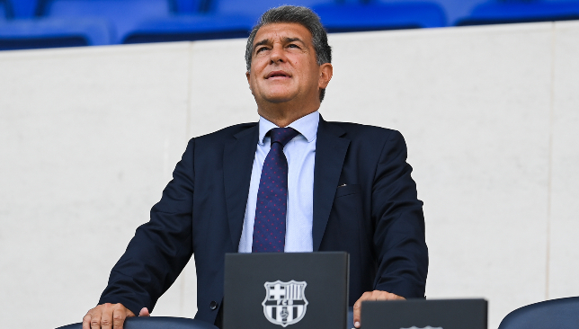 ¡Barcelona planea deshacerse de su estrella veterana sin retorno!